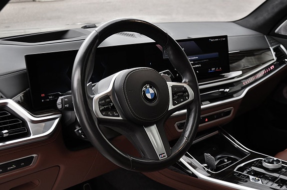 BMW X7 9 of 17