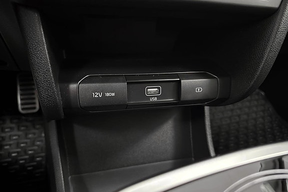 Kia e-Niro 16 of 21