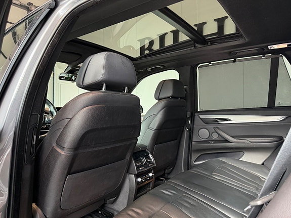 BMW X5 11 of 16