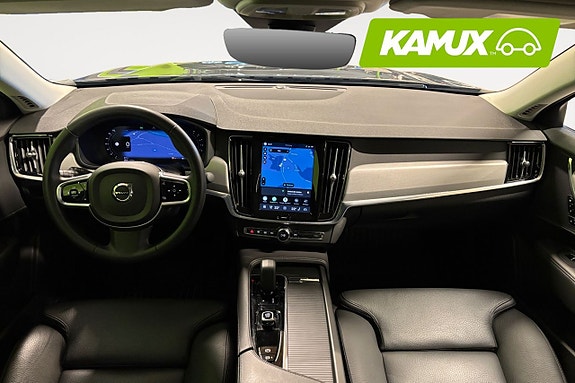 Volvo S90 10 of 26