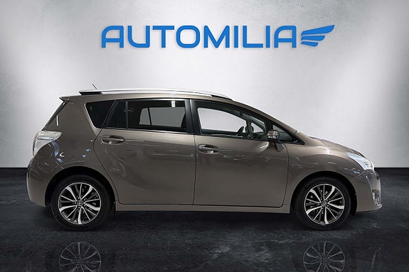 Toyota Verso 17 of 18