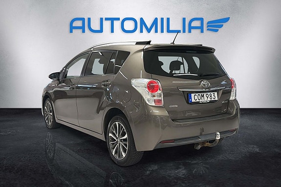Toyota Verso 13 of 18