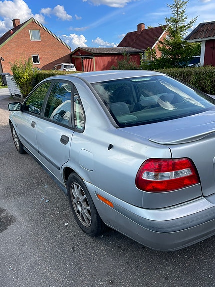 Volvo S40 3 of 5