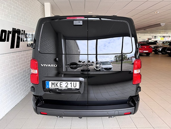 Opel Vivaro 4 of 12
