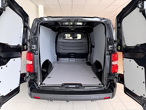 Opel Vivaro 5 of 12