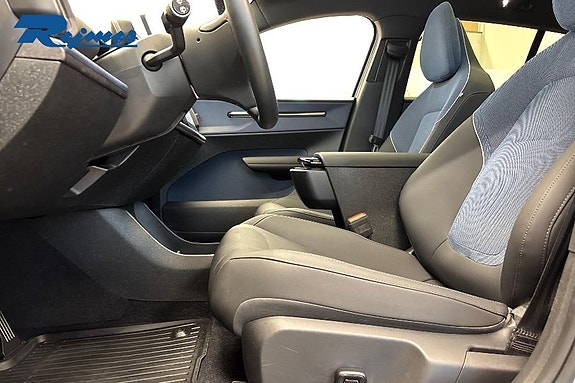 Volvo EX30 9 of 22
