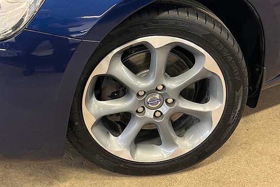 Volvo V60 12 of 14