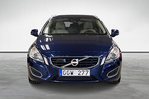 Volvo V60 4 of 14