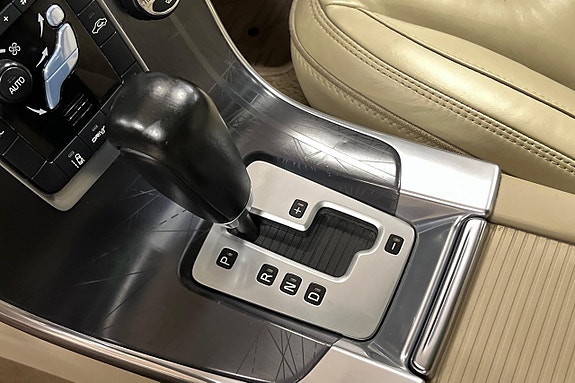 Volvo V60 11 of 14