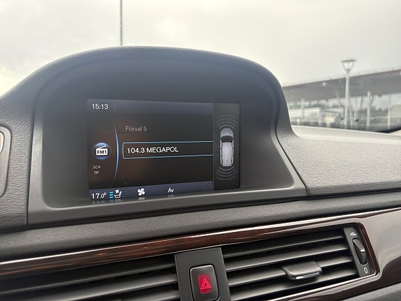 Volvo V70 14 of 16