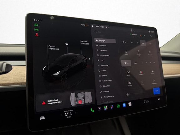 Tesla Model Y 26 of 30