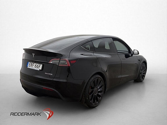 Tesla Model Y 8 of 30
