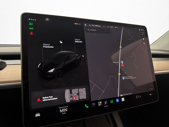 Tesla Model Y 23 of 30