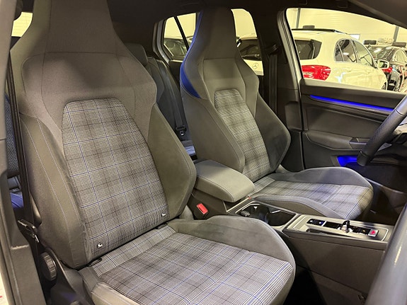 Volkswagen Golf I 19 of 24