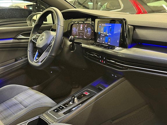 Volkswagen Golf I 13 of 24