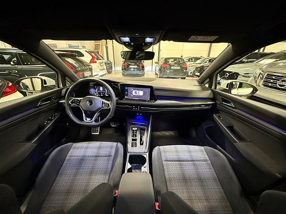 Volkswagen Golf I 21 of 24
