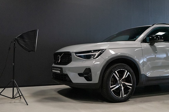 Volvo XC40 6 of 18