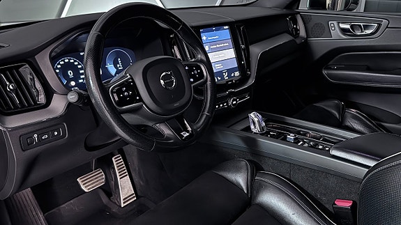 Volvo XC60 7 of 25