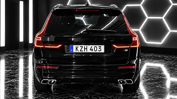 Volvo XC60 4 of 25