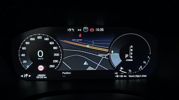 Volvo XC60 13 of 25