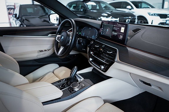 BMW 530e 25 of 27