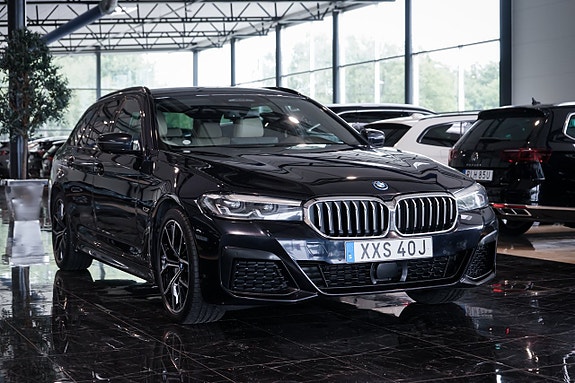 BMW 530e 3 of 27