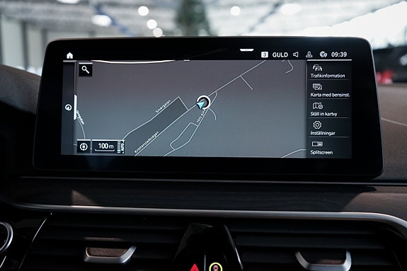 BMW 530e 16 of 27