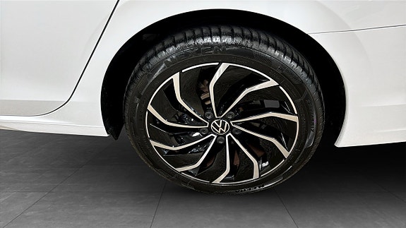 Volkswagen Golf I 6 of 13