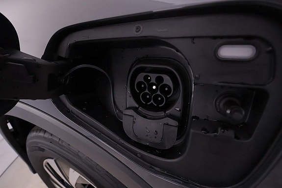 Volkswagen Tiguan 16 of 24