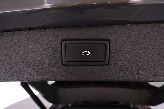 Volkswagen Tiguan 12 of 24