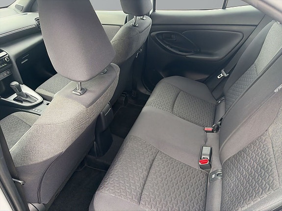 Toyota Yaris Cross 9 of 14