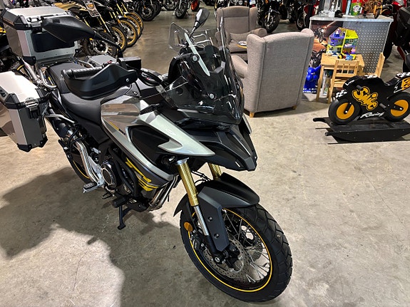 Voge DS525X #Höstdeal inkl Alu.väskor# 8 of 13