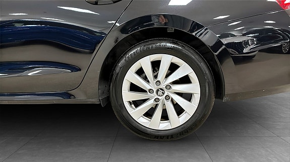 Skoda Octavia 6 of 12