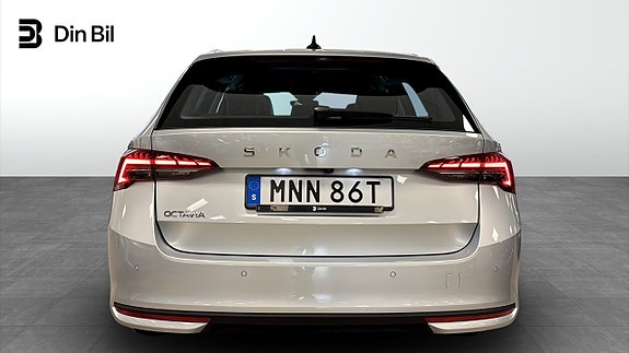 Skoda Octavia 5 of 13