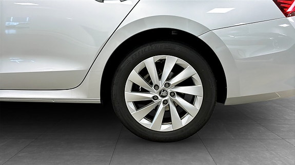 Skoda Octavia 6 of 13