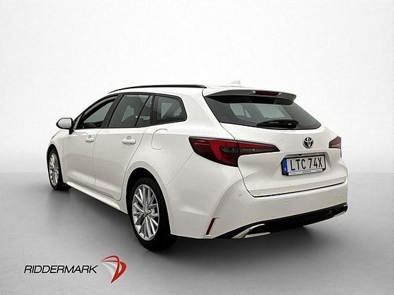 Toyota Corolla 8 of 30