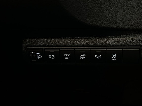 Toyota Corolla 11 of 30