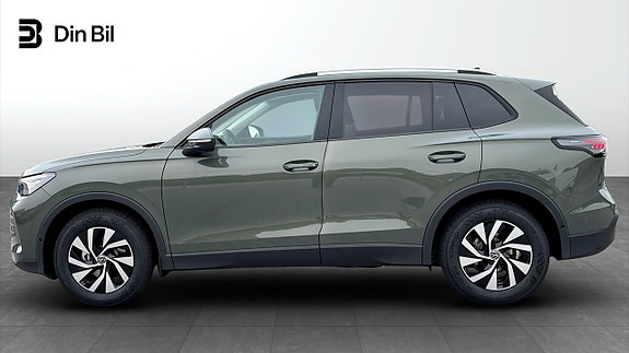 Volkswagen Tiguan 2 of 14