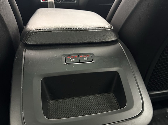 Volvo XC60 17 of 25