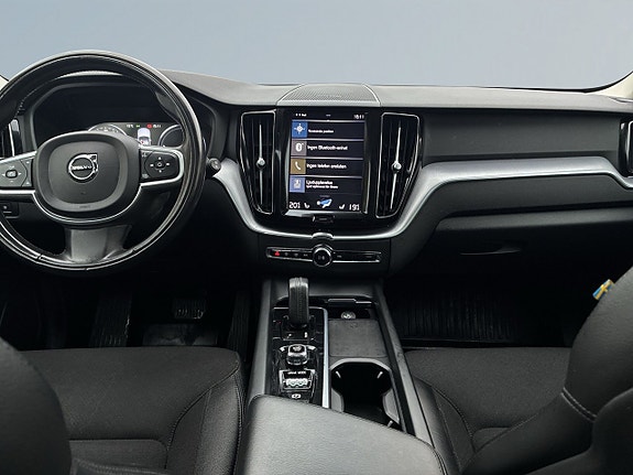 Volvo XC60 8 of 25