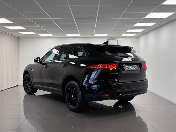 Jaguar F-PACE 14 of 15