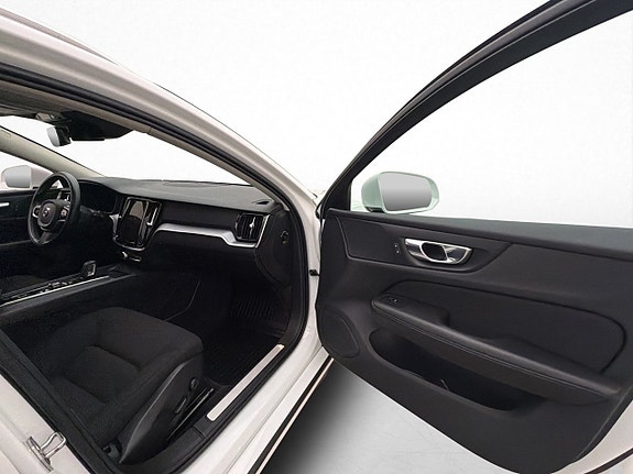 Volvo V60 15 of 30