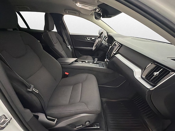 Volvo V60 14 of 30