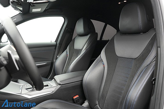 BMW 320i 17 of 29
