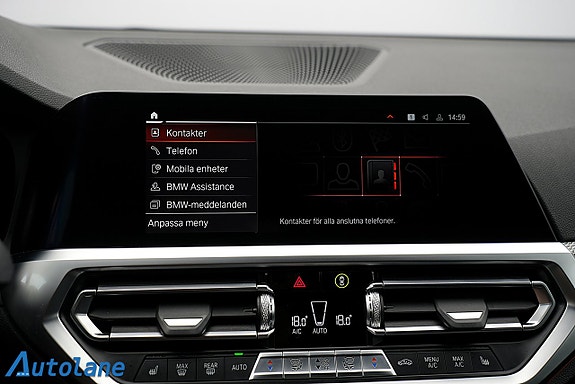 BMW 320i 23 of 29