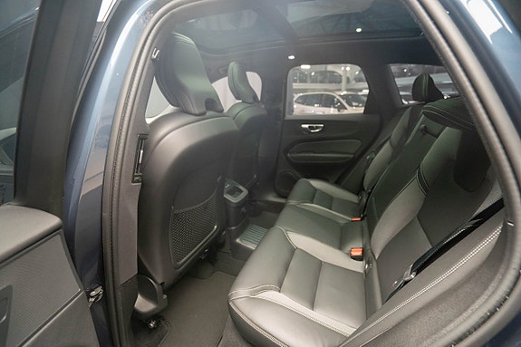 Volvo XC60 22 of 27