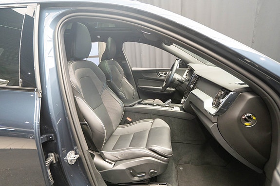 Volvo XC60 19 of 27