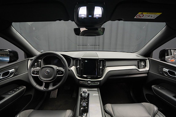 Volvo XC60 15 of 27