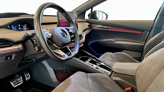 Skoda Enyaq 7 of 19