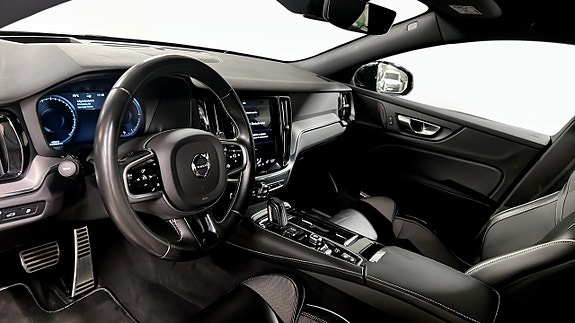 Volvo V60 7 of 12